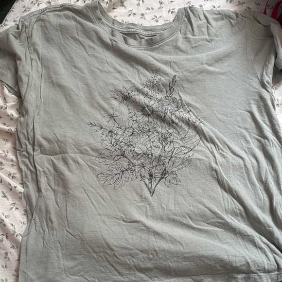 Floral Graphic T-Shirt - Picture 1 of 4